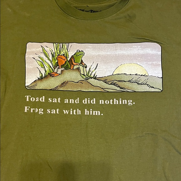 Frog & Toad Graphic Tshirt - Picture 2 of 2